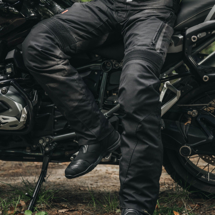 SPODNIE MOTOCYKLOWE TEKSTYLNE OZONE VULCAN BLACK (KRÓTKA NOGAWKA) S-3XL