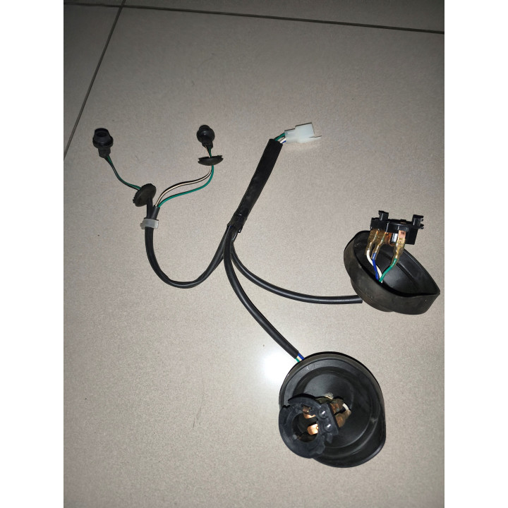 Instalacja do lamp przednich skuter