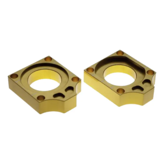 Napinacz tylnej ośki accel Kawasaki Suzuki złoty - AB03G