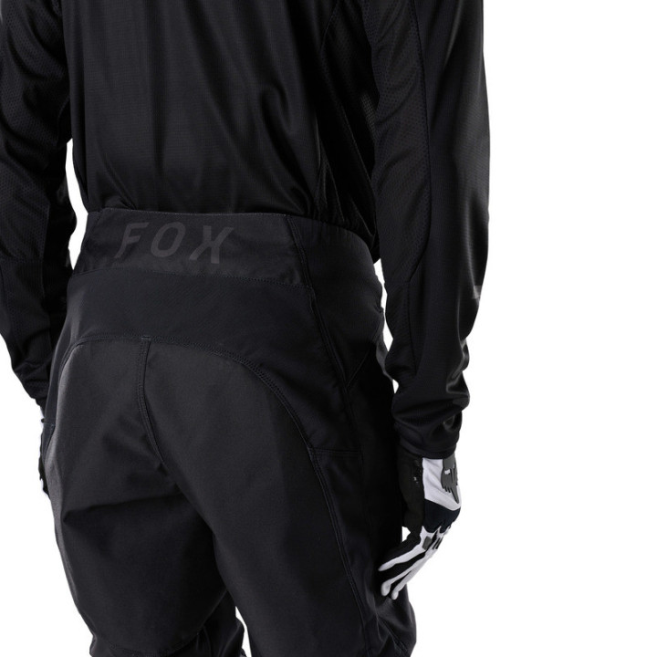 SPODNIE MOTOCYKLOWE FOX 180 BLACKOUT BLACK