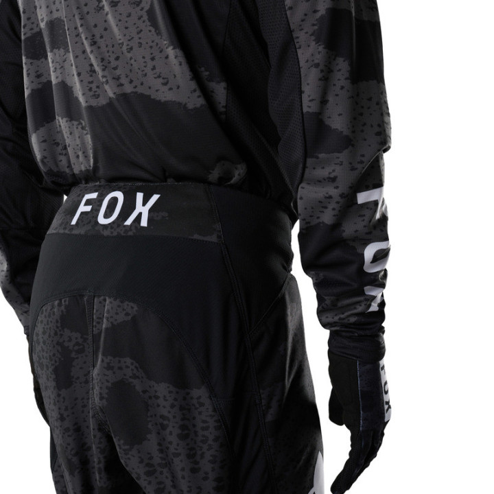 SPODNIE MOTOCYKLOWE FOX 180 BNKR BLACK CAMO