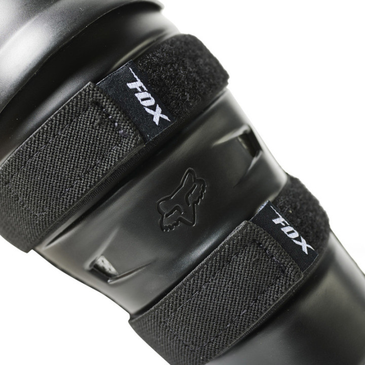 OCHRANIACZ KOLAN JUNIOR FOX PEEWEE TITAN GRD BLACK SILVER YOS