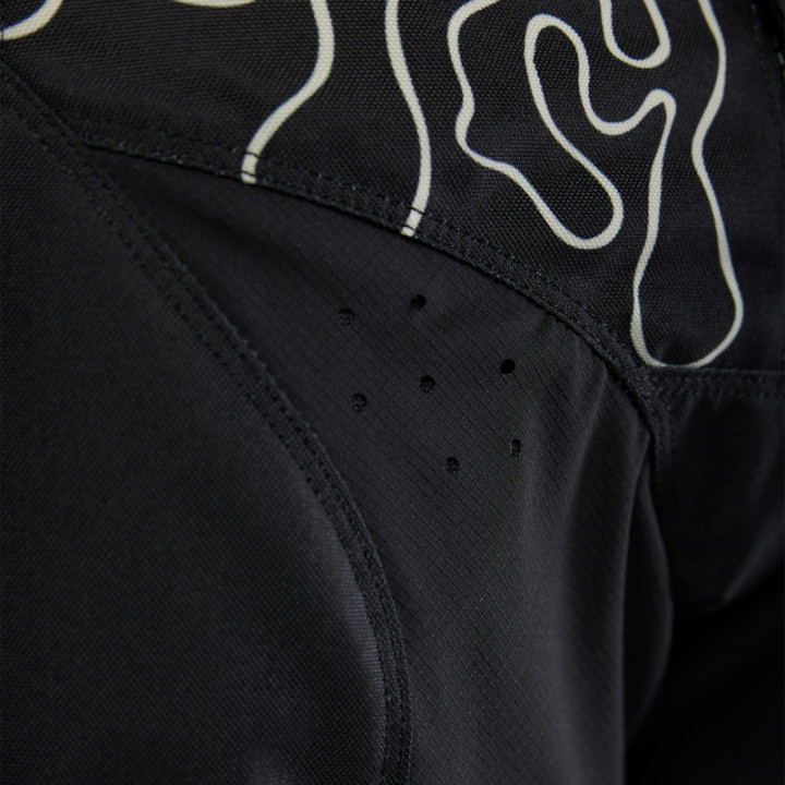 SPODNIE FOX 180 HELLO FUTURE BLACK