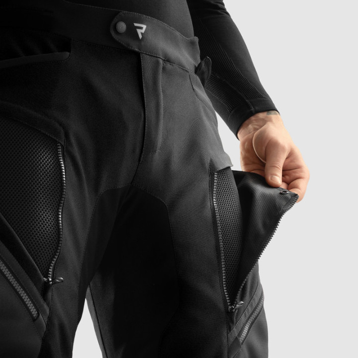 SPODNIE MOTOCYKLOWE TEKSTYLNE REBELHORN HARDY 3.0 BLACK (KRÓTKA NOGAWKA)
