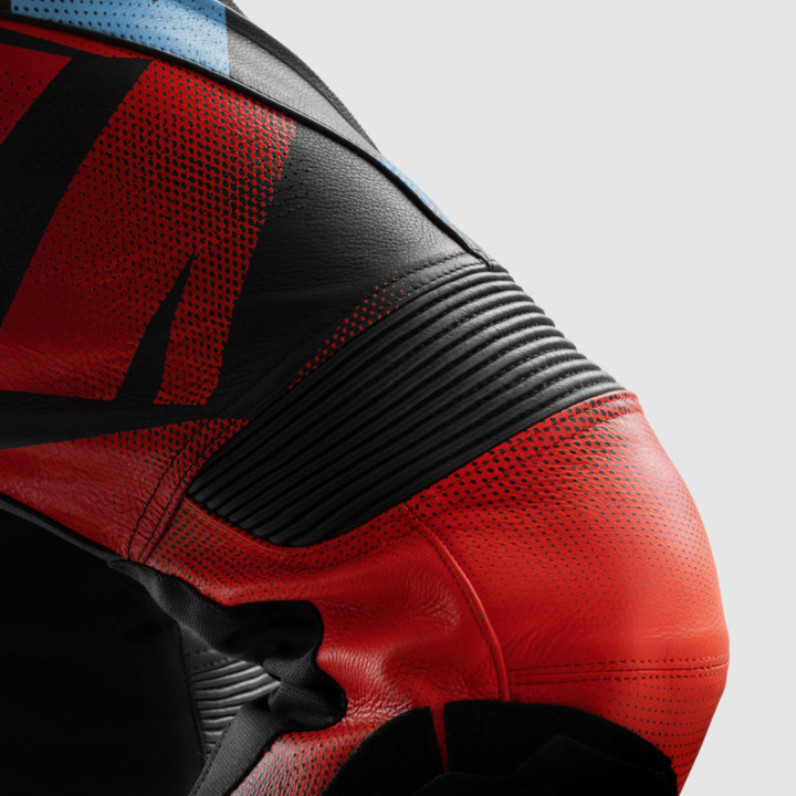 SPODNIE MOTOCYKLOWE SKÓRZANE REBELHORN INFERNO BLACK BLUE WHITE RED