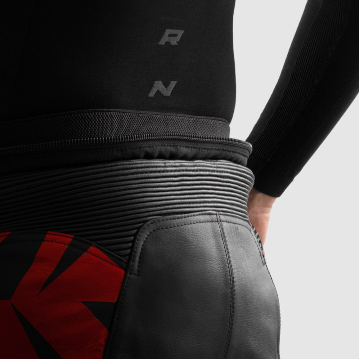 SPODNIE MOTOCYKLOWE SKÓRZANE REBELHORN INFERNO BLACK BLUE WHITE RED