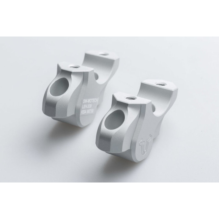 ZESTAW PODWYŻSZAJĄCY KIEROWNICĘ SW-MOTECH BMW MODELS PODWYŻSZENIE 32MM PRZESUNIĘCIE 20MM SILVER