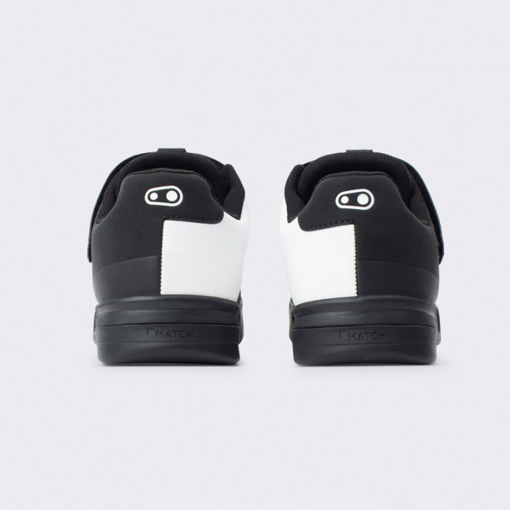 BUTY CRANKBROTHERS MALLET SPEEDLACE BLACK/WHITE - BLACK OUTSOLE